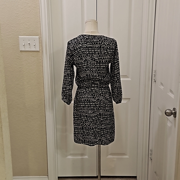 H&M Black & White Heart Patterned Dress Size Medium - Picture 7 of 8